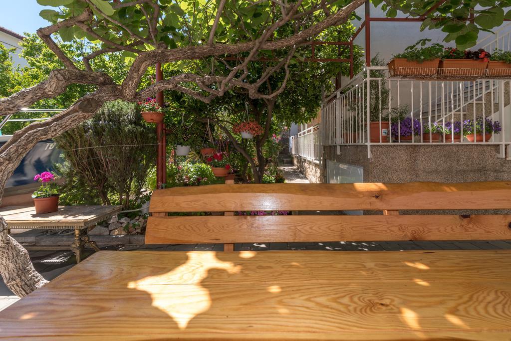 Apartments Mare Trogir Exterior foto